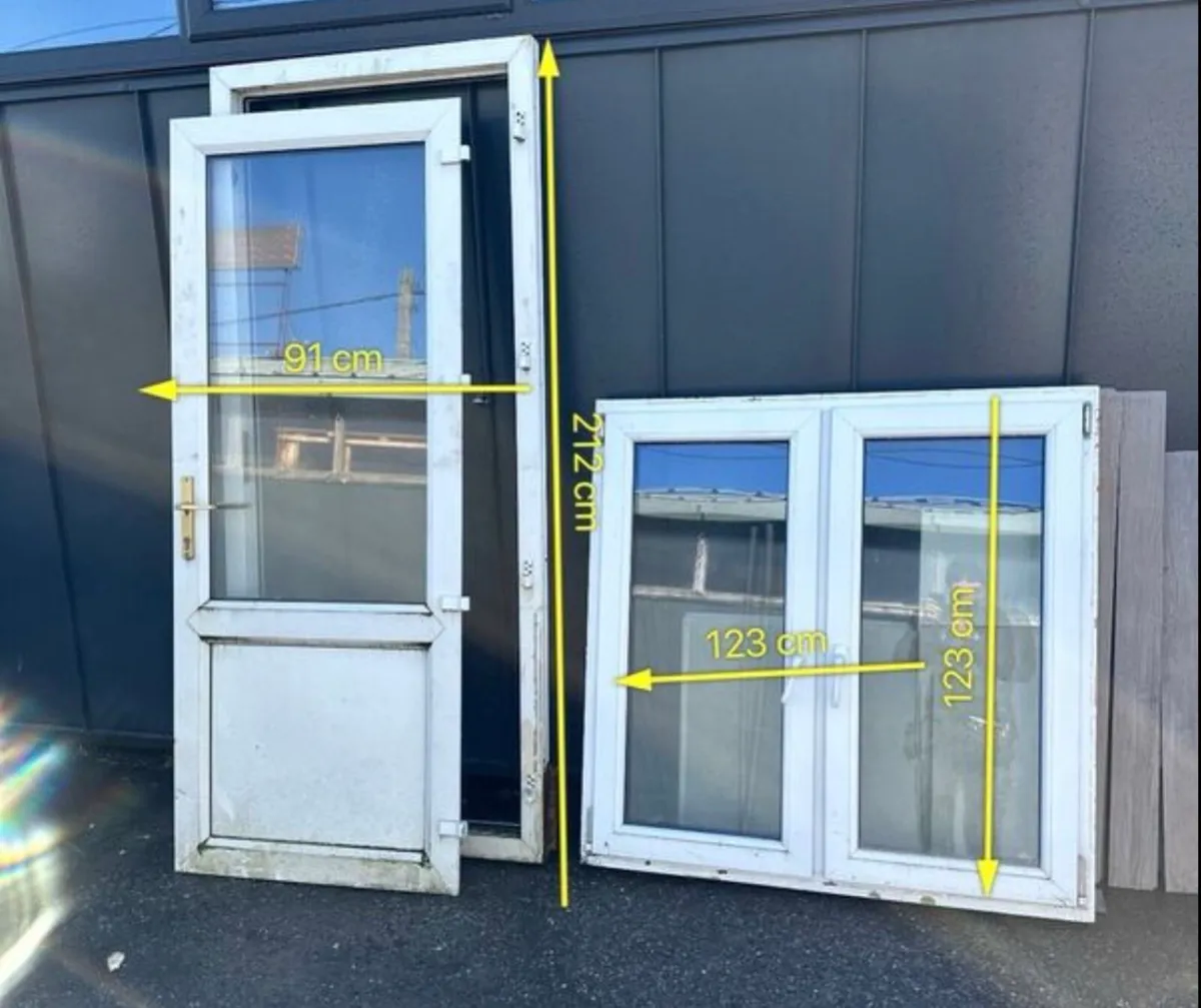Door window - Image 1
