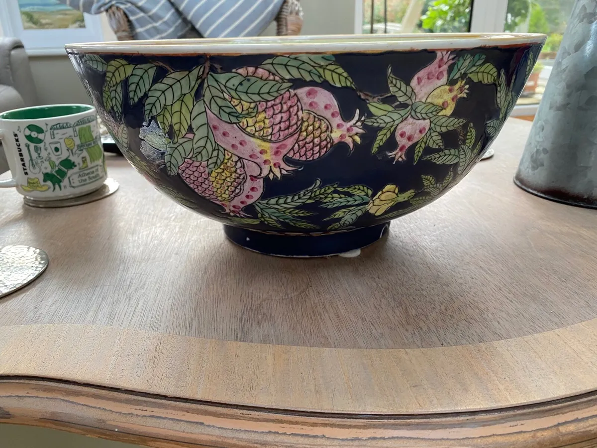Chinese Ornate bowl - Image 2
