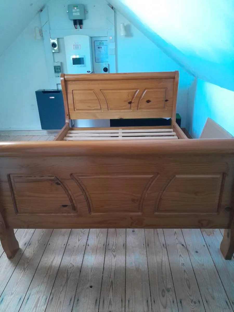 Double Bed - Image 2