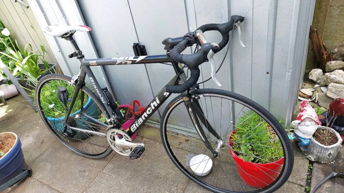 Bianchi SL 3 Alu-Carbon Road Bike - Image 2
