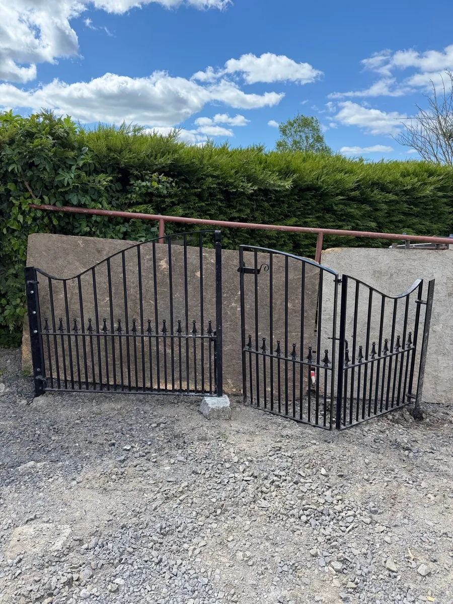 Driveway gates - Image 2