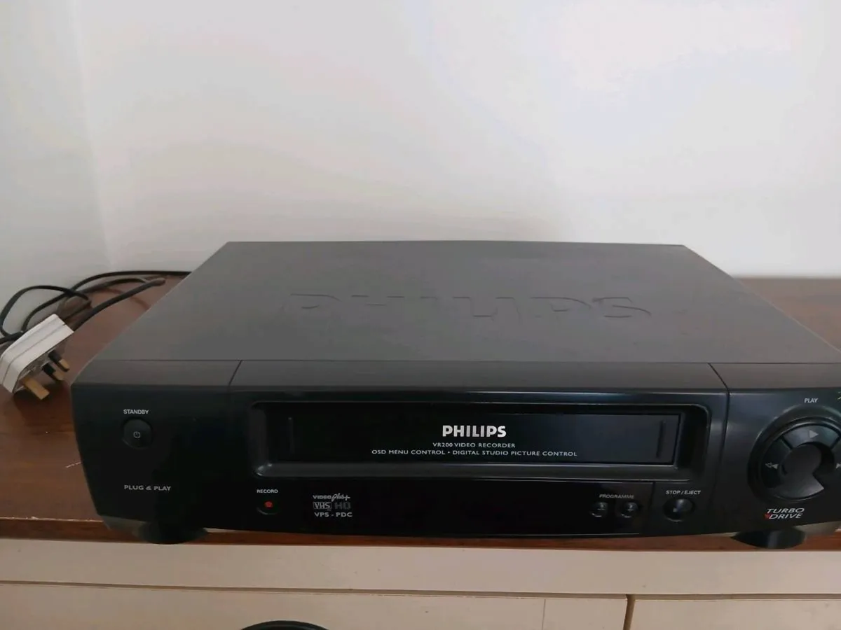 Phillips vhs player - Image 3