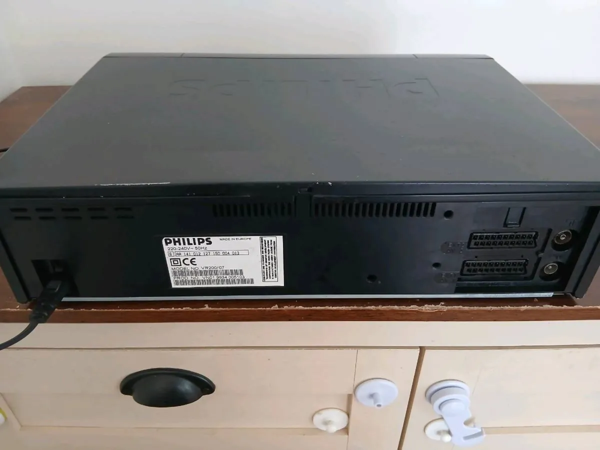 Phillips vhs player - Image 4