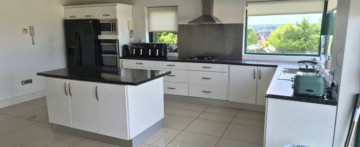 Kitchen - Image 2