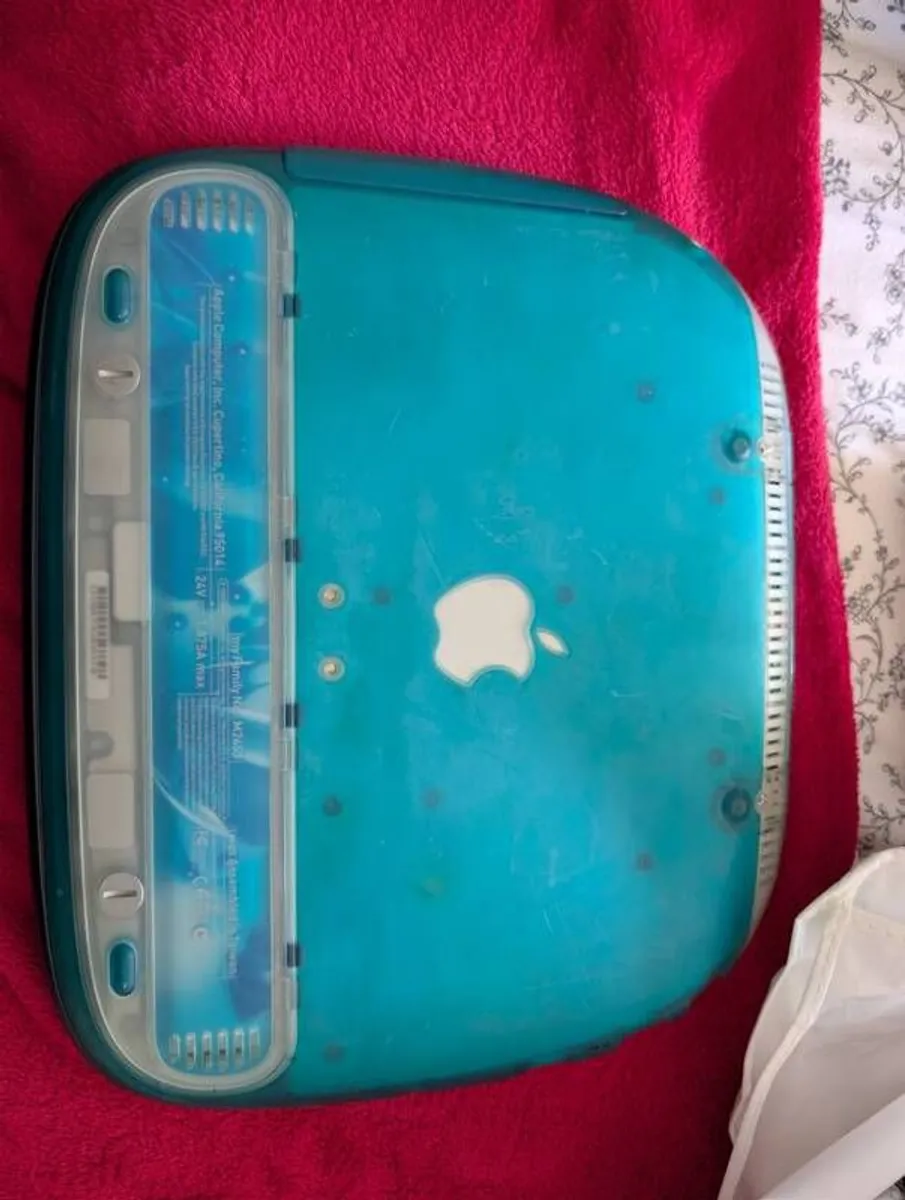 Vintage Apple iBook G3 Clamshell - Blueberry (Model M2453) - Rare Tech Icon - Image 2