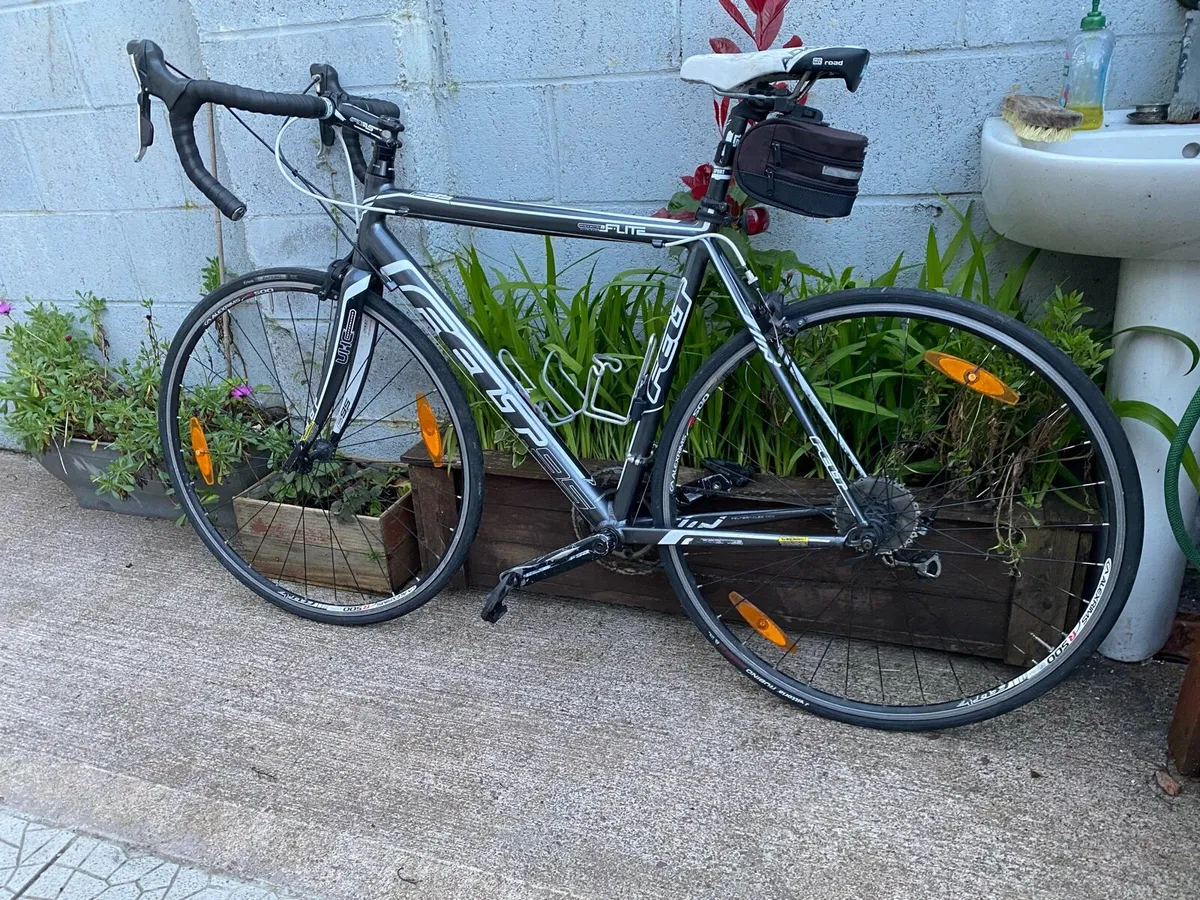 Felt F-LITE 700x25c wheels 21.5 inch frame - Image 3