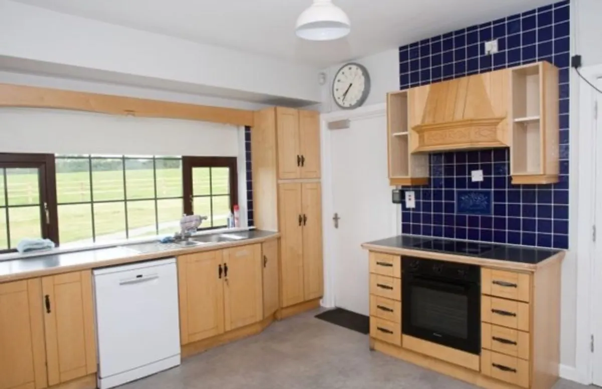 Full Kitchen Units Cabinetry - Image 1