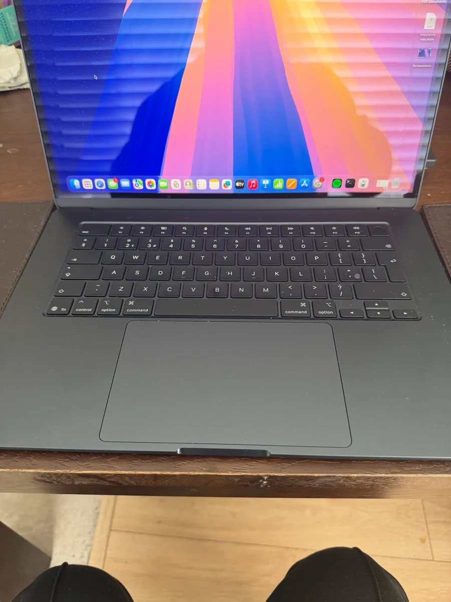 APPLE MACBOOK AIR - Image 4