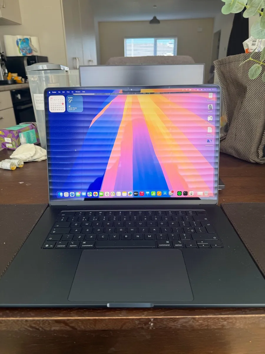 APPLE MACBOOK AIR - Image 3