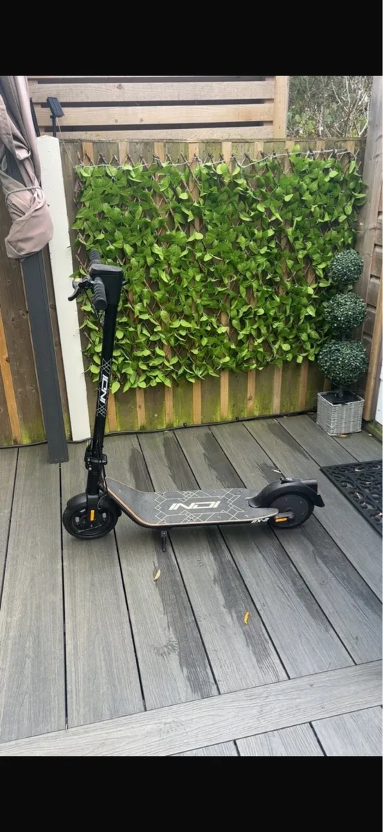 Electric scooter - Image 2