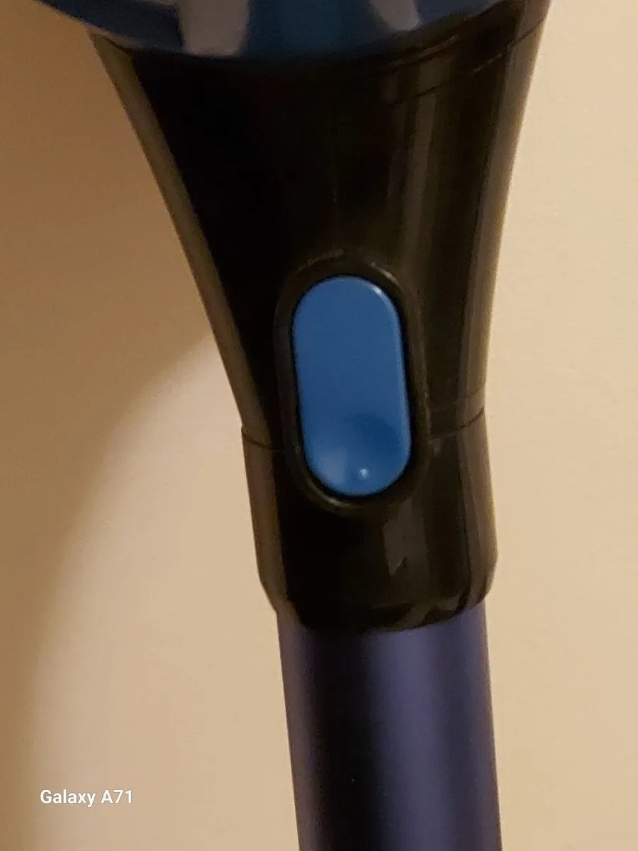 HOOVER Freedom Vacuum Cleaner Excellent condition - Image 3