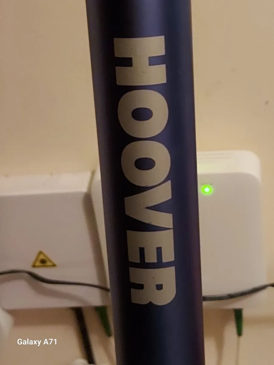 HOOVER Freedom Vacuum Cleaner Excellent condition - Image 4