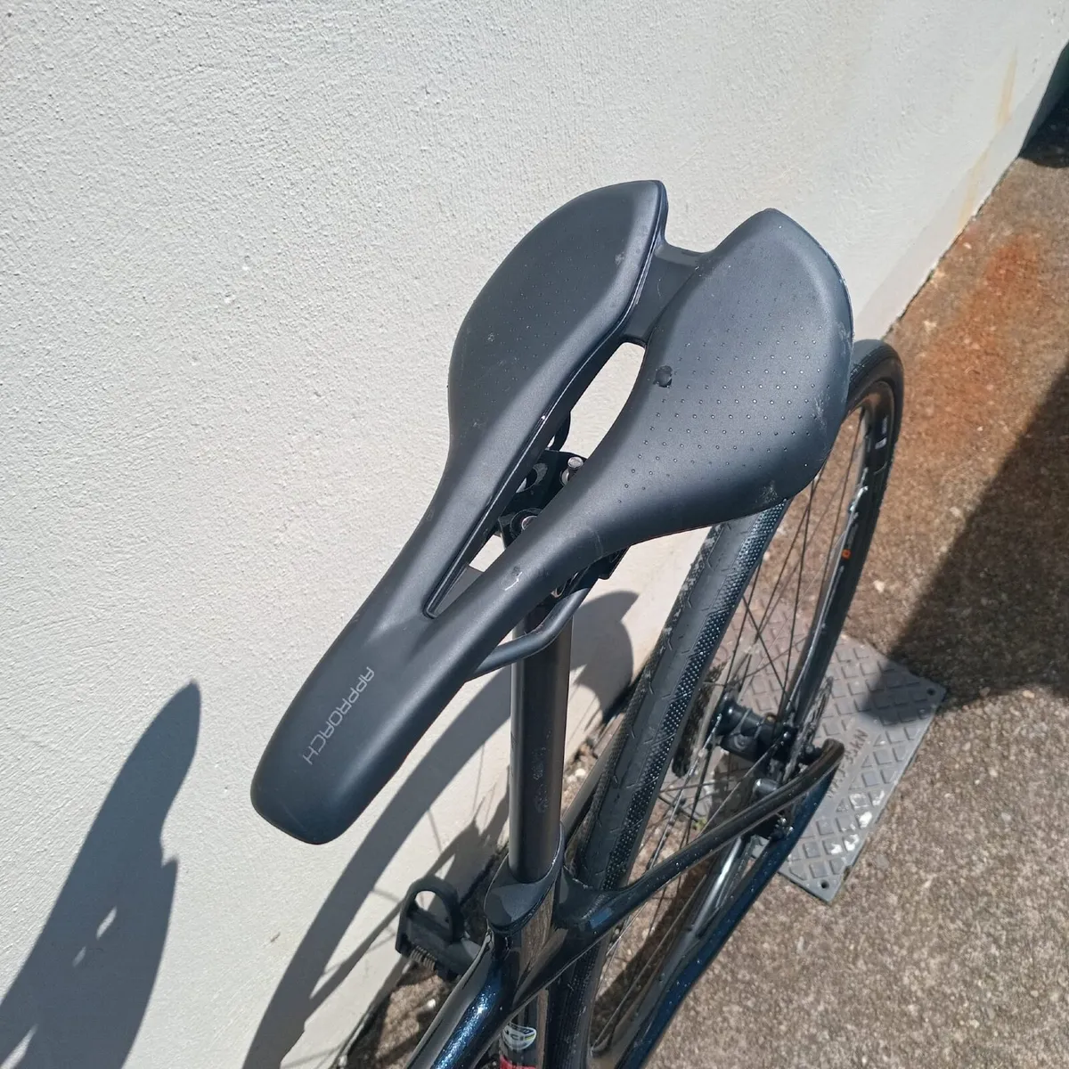 Liv Avail Women’s Road Bike - Image 3