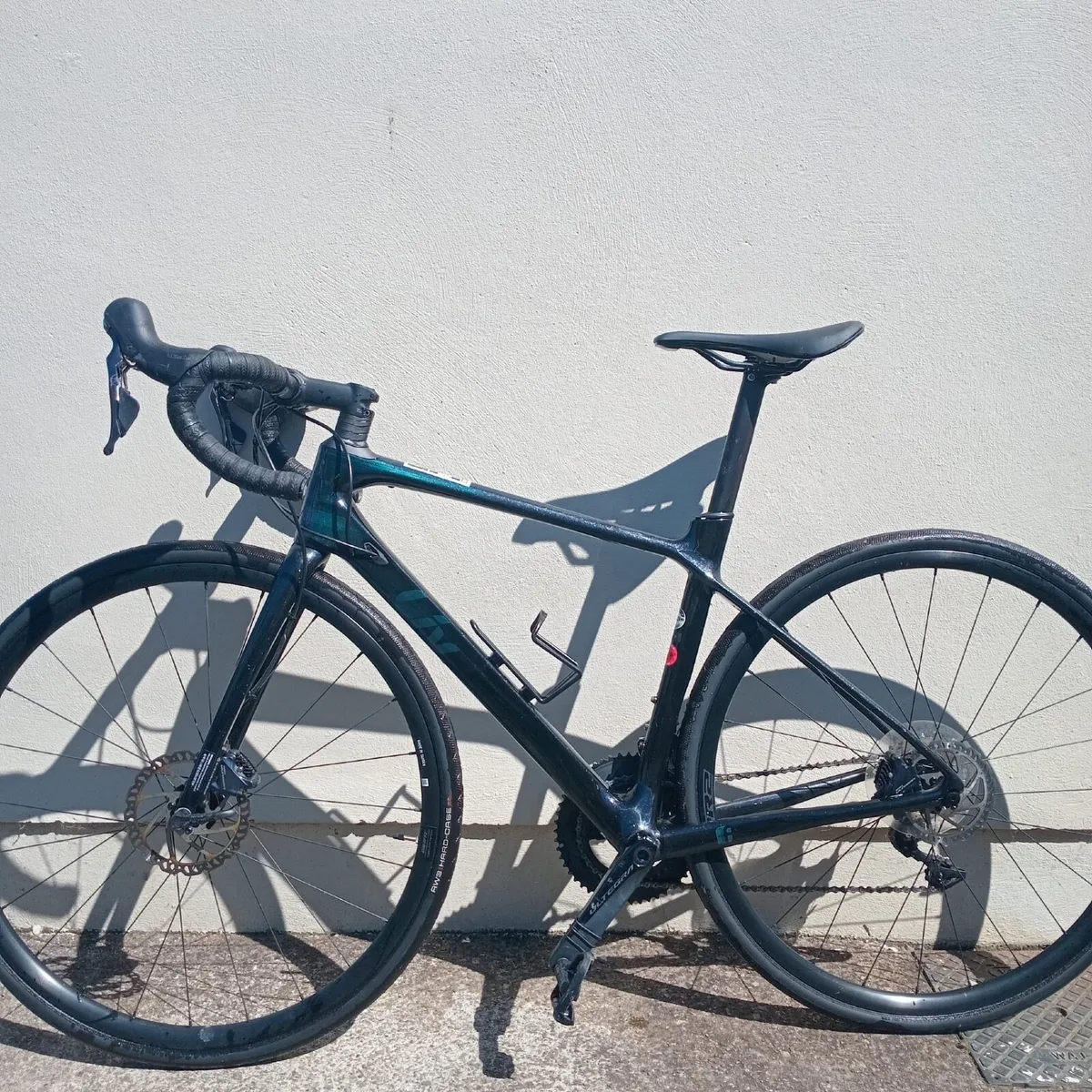 Liv Avail Women’s Road Bike - Image 1