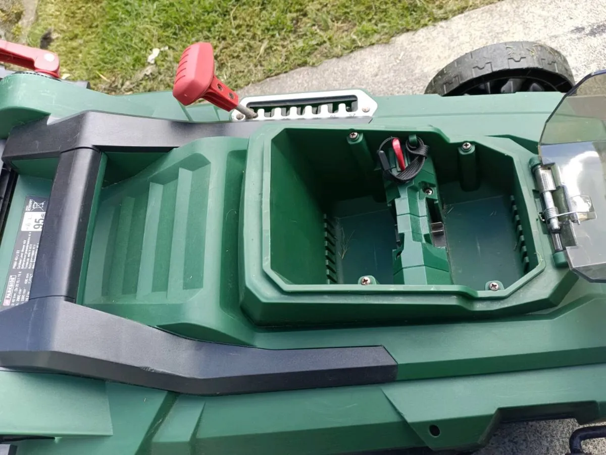 Cordless lawn mower (250e version) - Image 4
