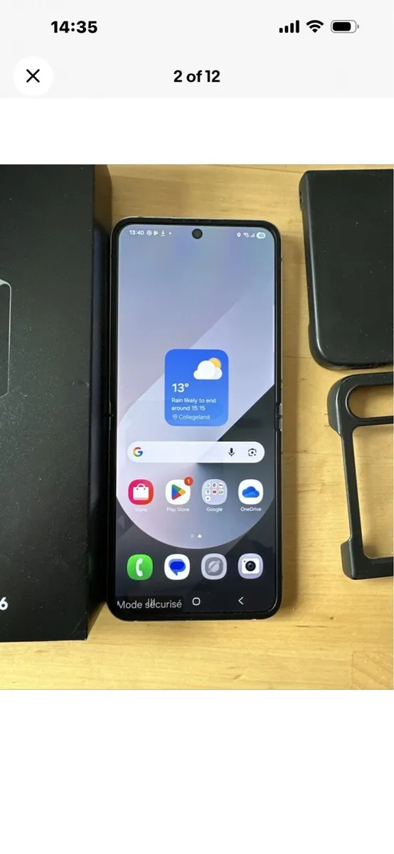 Samsung Galaxy Z flip 6 256gb Unlocked - Image 2