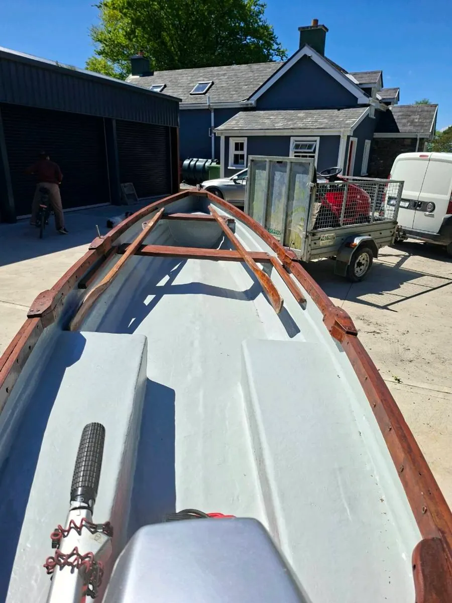 17 1/2  ft lake boat. - Image 3