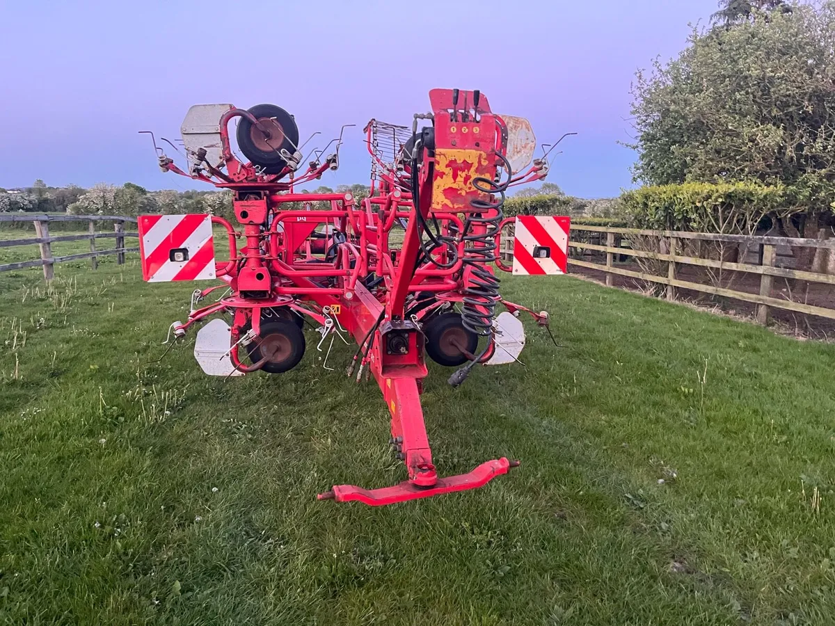 Lely 1325 - Image 1