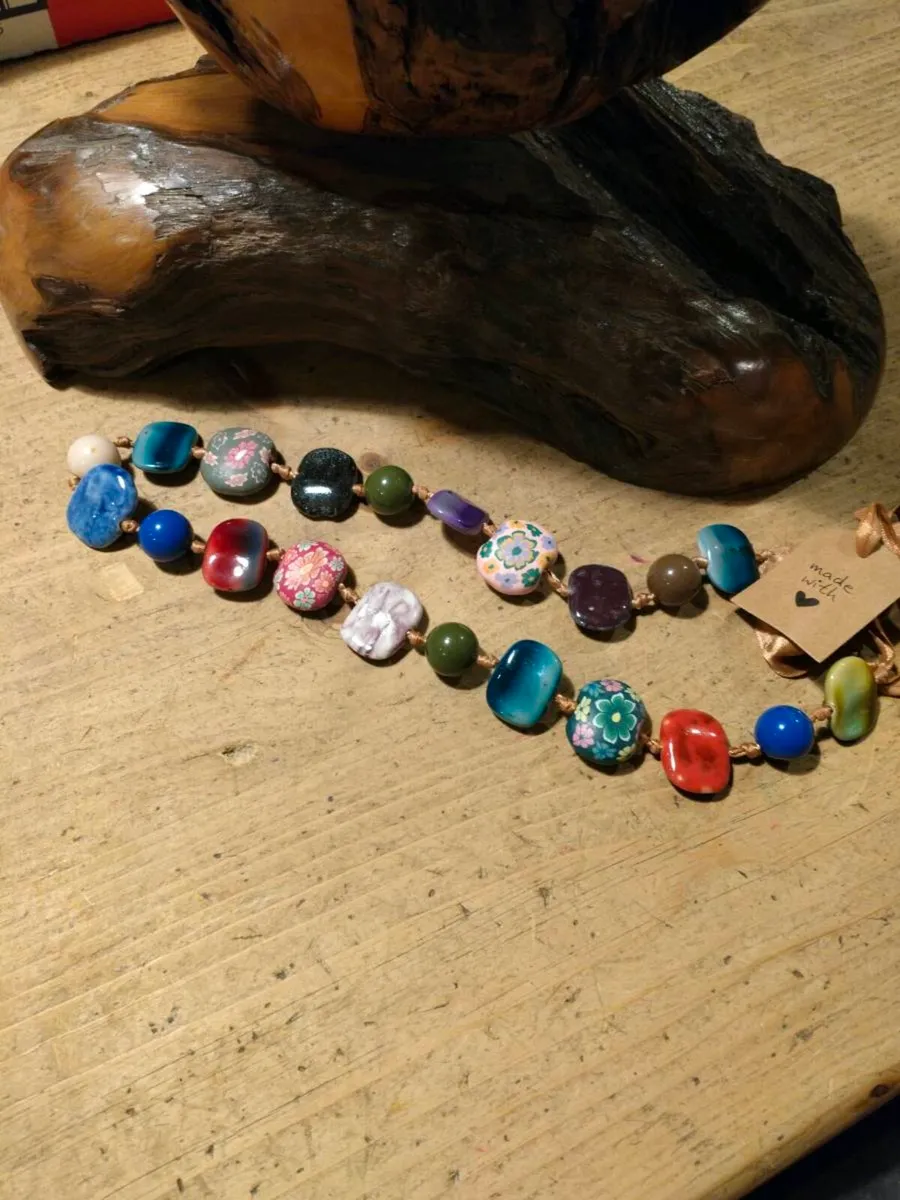handmade, bohemian-style chunky bead necklace feat - Image 2