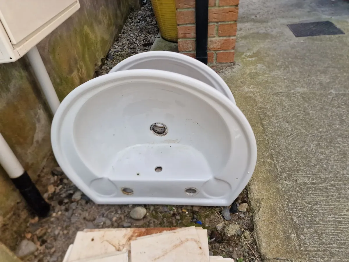 basin x 2 Free - Image 1