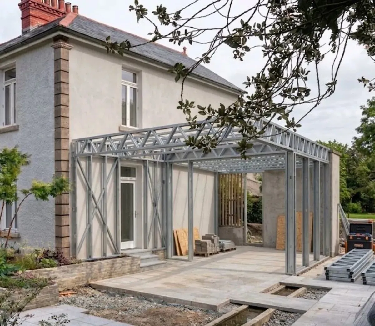 House extension, extra space, or only frame - Image 1