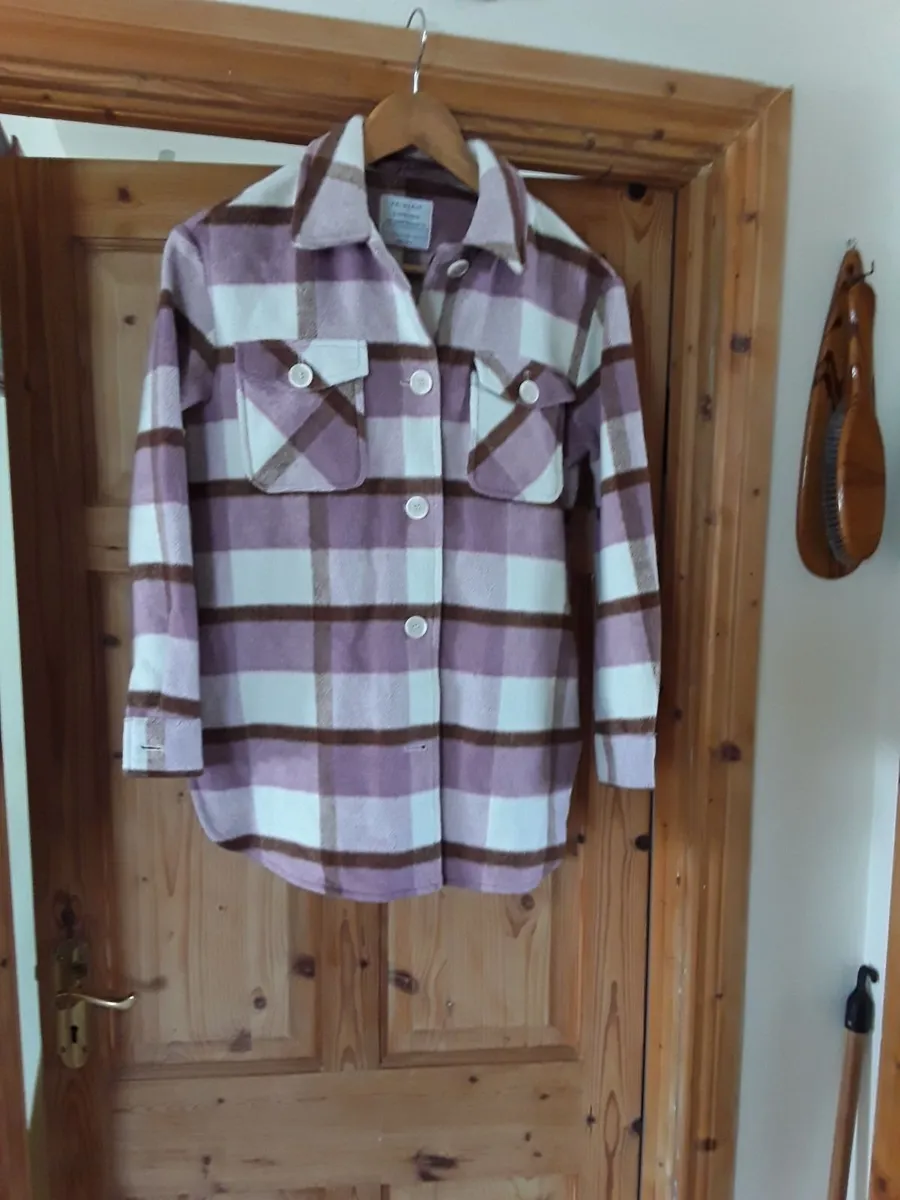 As new teenage girls heavy jacket worn once - Image 2
