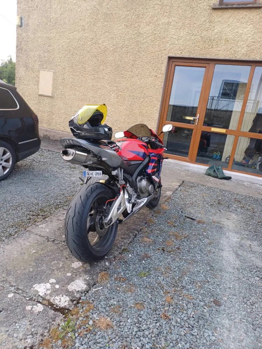 CBR 600RR - Image 4