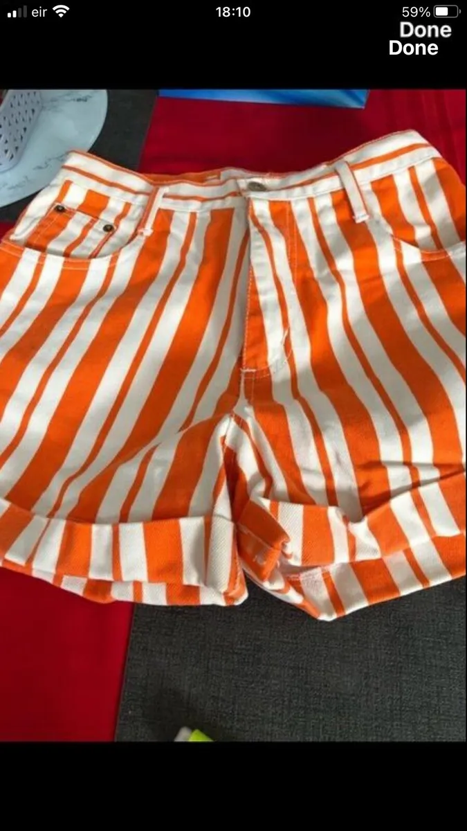 Ladies stunning shorts size 8 €10 - Image 1