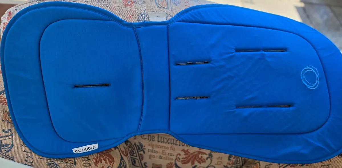 Bugaboo Cameleon Pram and Buggy with lots of blue - Image 3