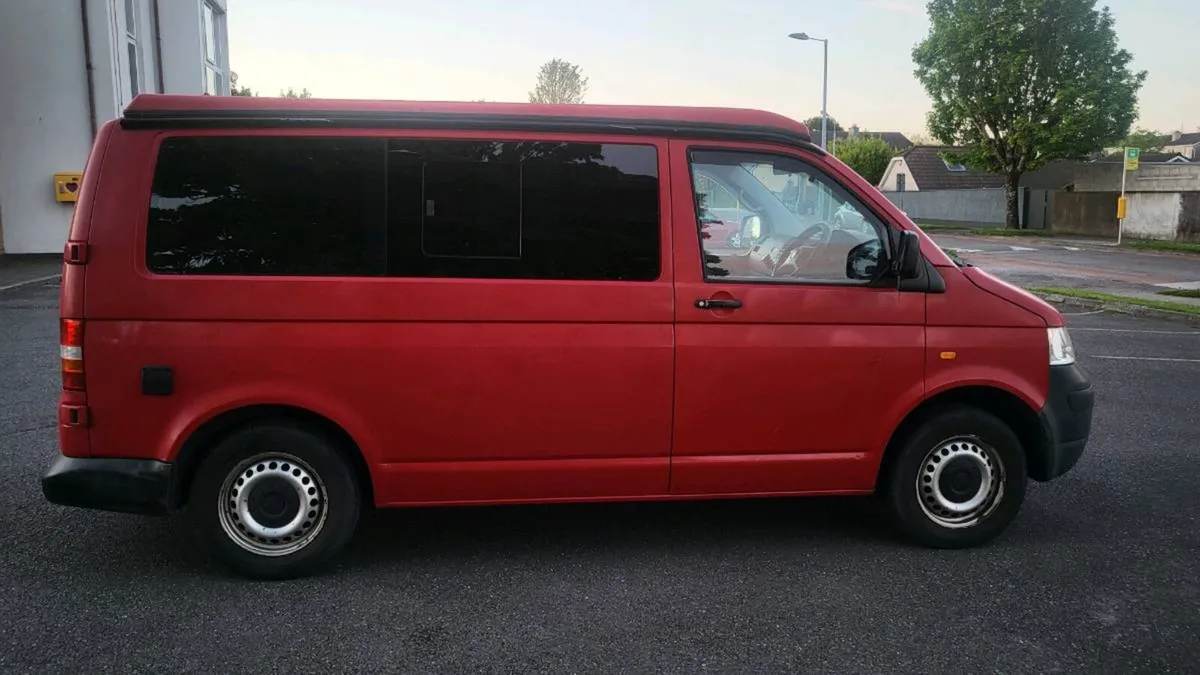 VW Transporter T5 SWB 2.5 TDI - Image 4