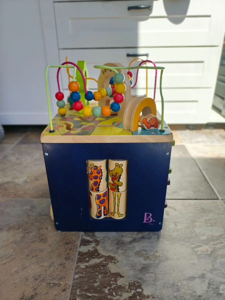 Wooden activity toy - Image 2