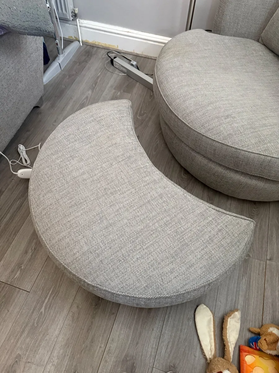 Sofa - Image 3