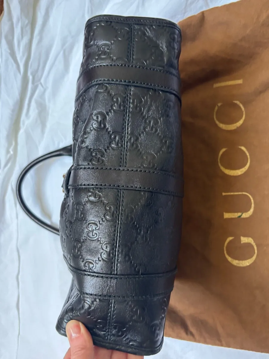 Woman’s Designer Handbag - Image 3