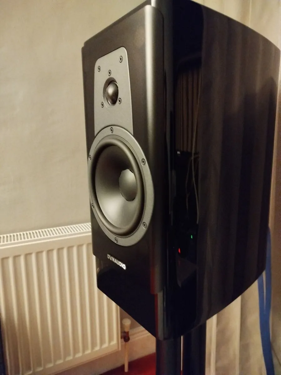 Dynaudio contour 20i black. - Image 1