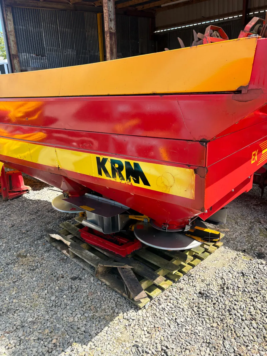 LRM Bogbelle fertiliser spreader - Image 2