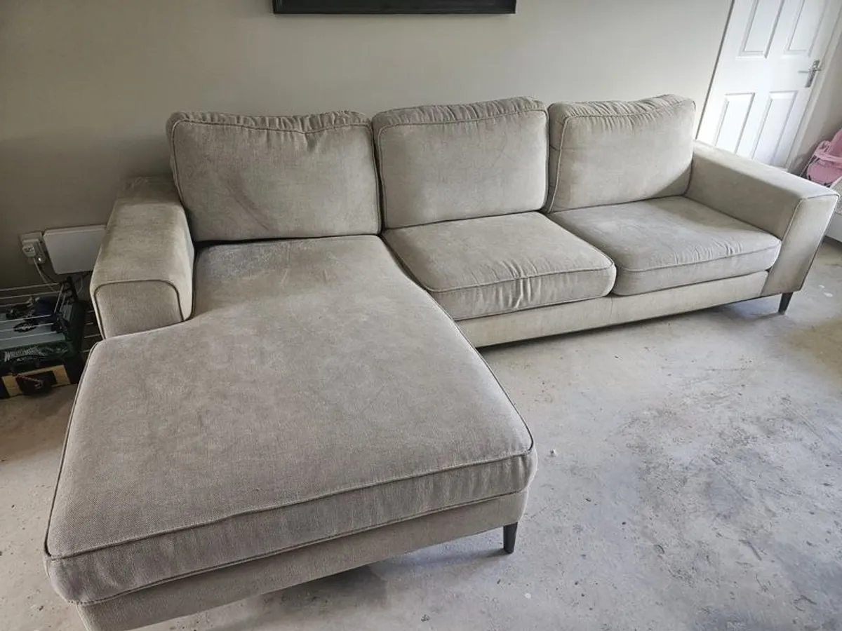 3 seater chaise sofa - Image 1