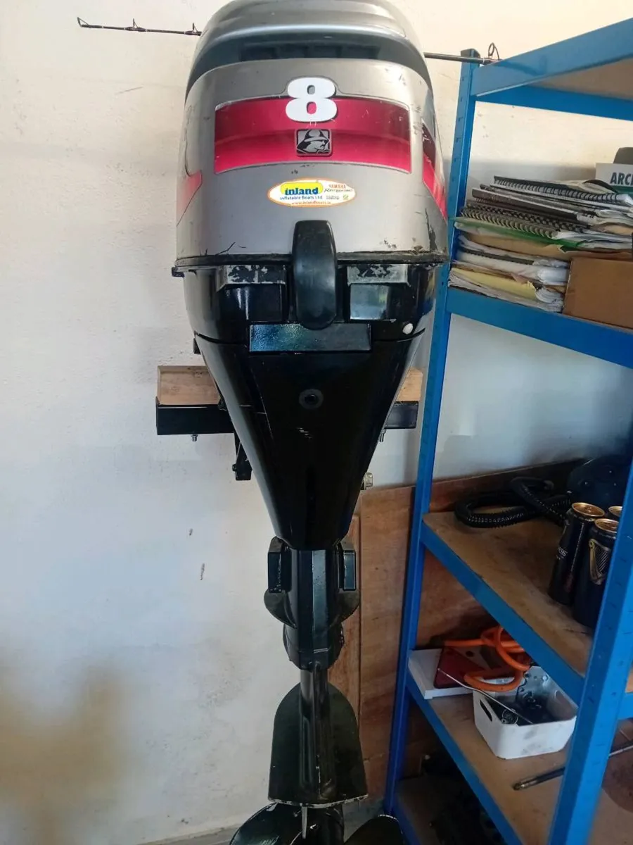 Mariner 8hp outboard motor. - Image 2