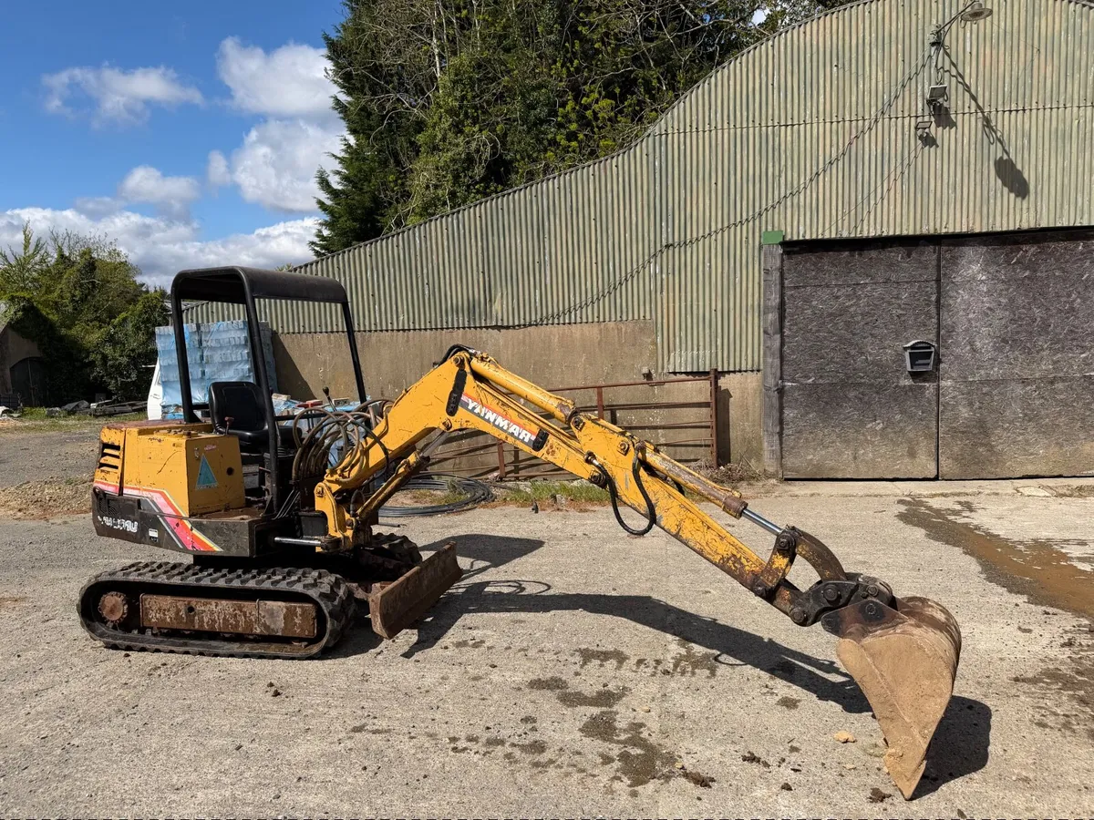 Yanmar yb201u 2.2 Tonne Excavator - Image 4