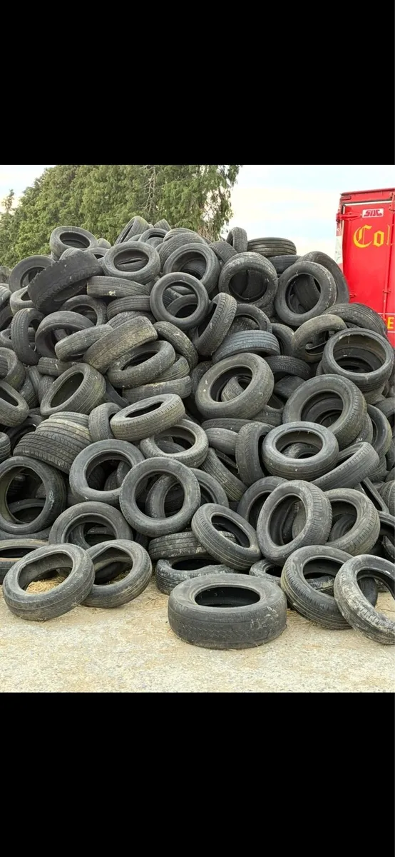 Silage pit tyres