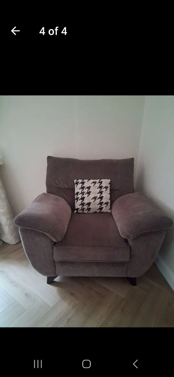Corner sofa & snuggle chair - Image 2