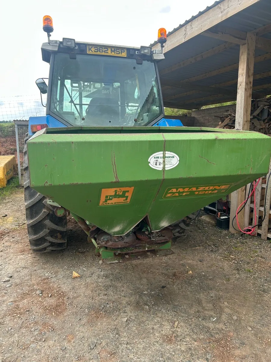 Farm machinery- fertiliser sower, linkbox and rake - Image 1