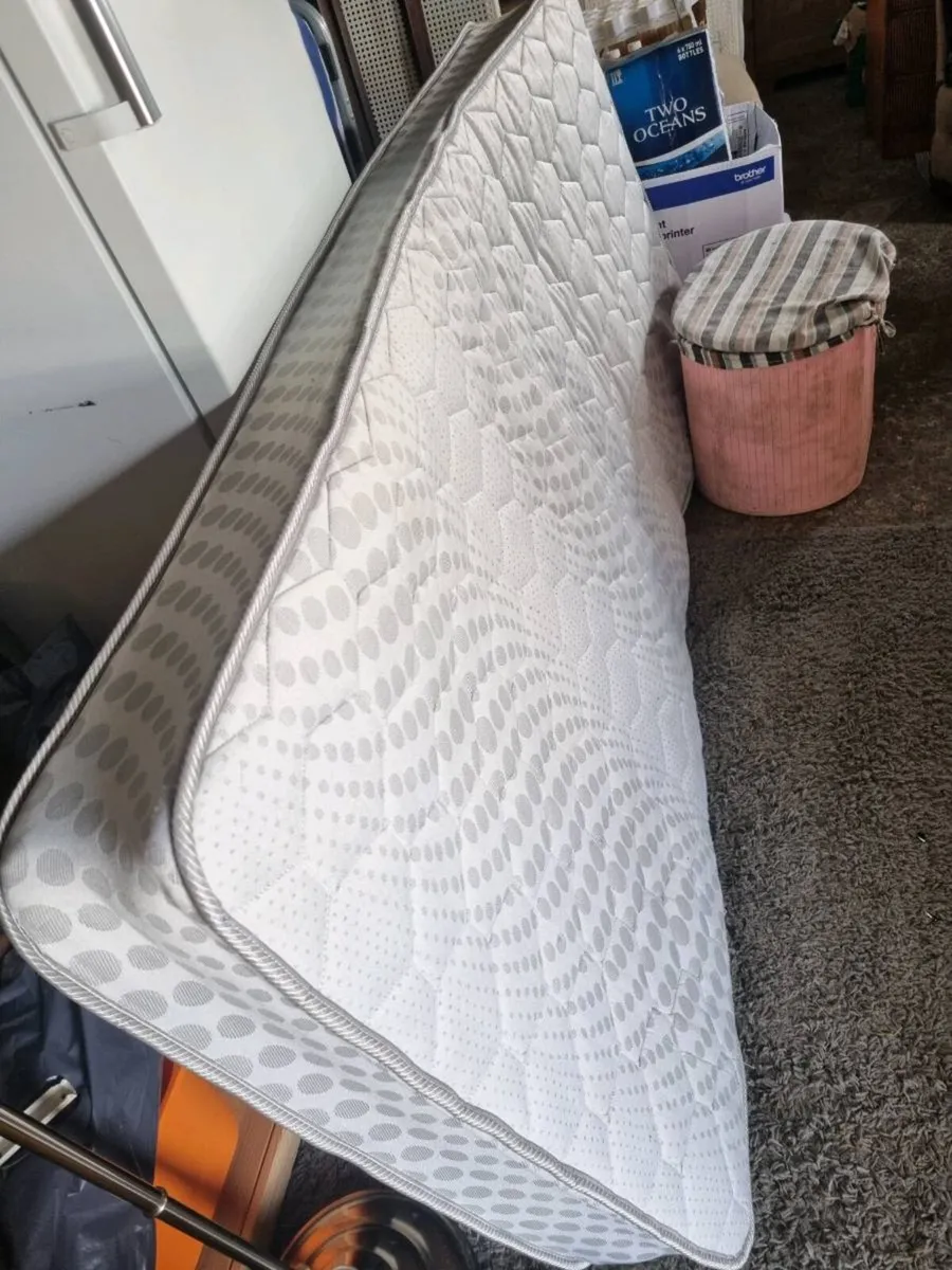 Single bed with mattress - Image 4