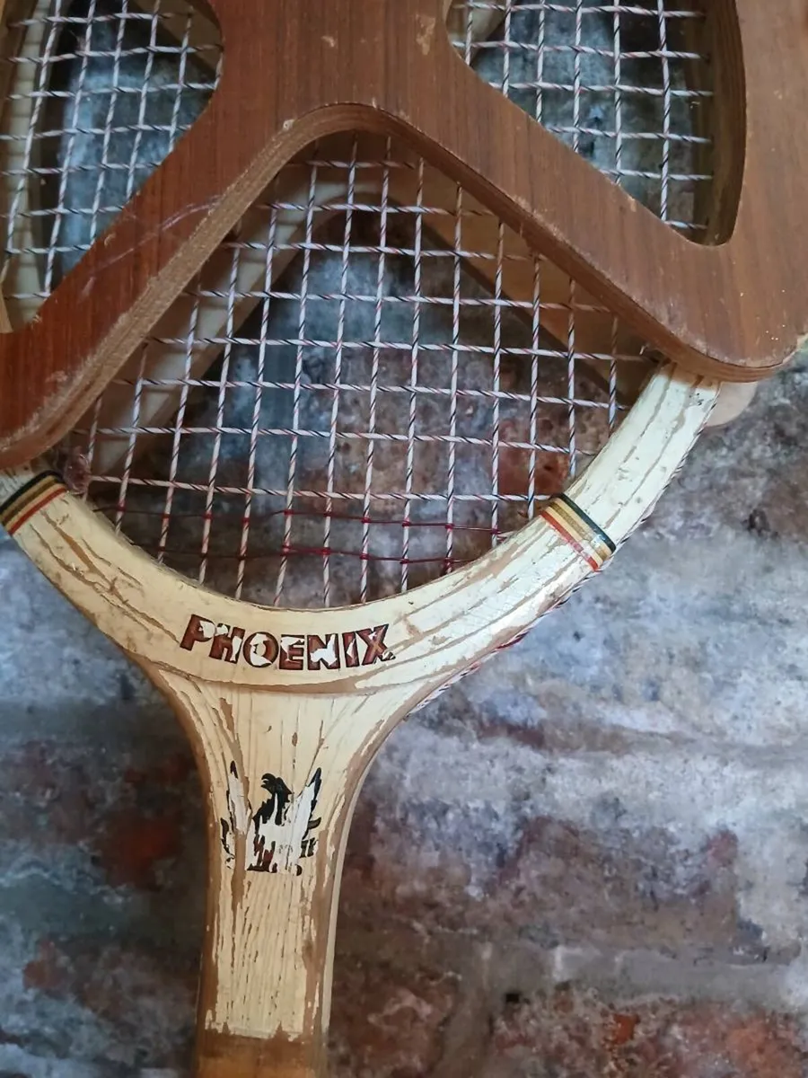Vintage tennis racket - Image 4
