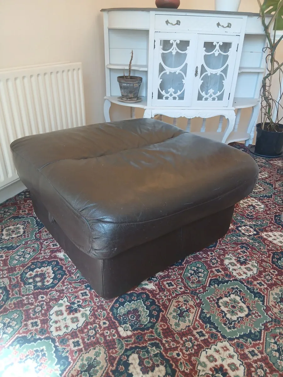 Large american leather otteman pouffe - Image 1