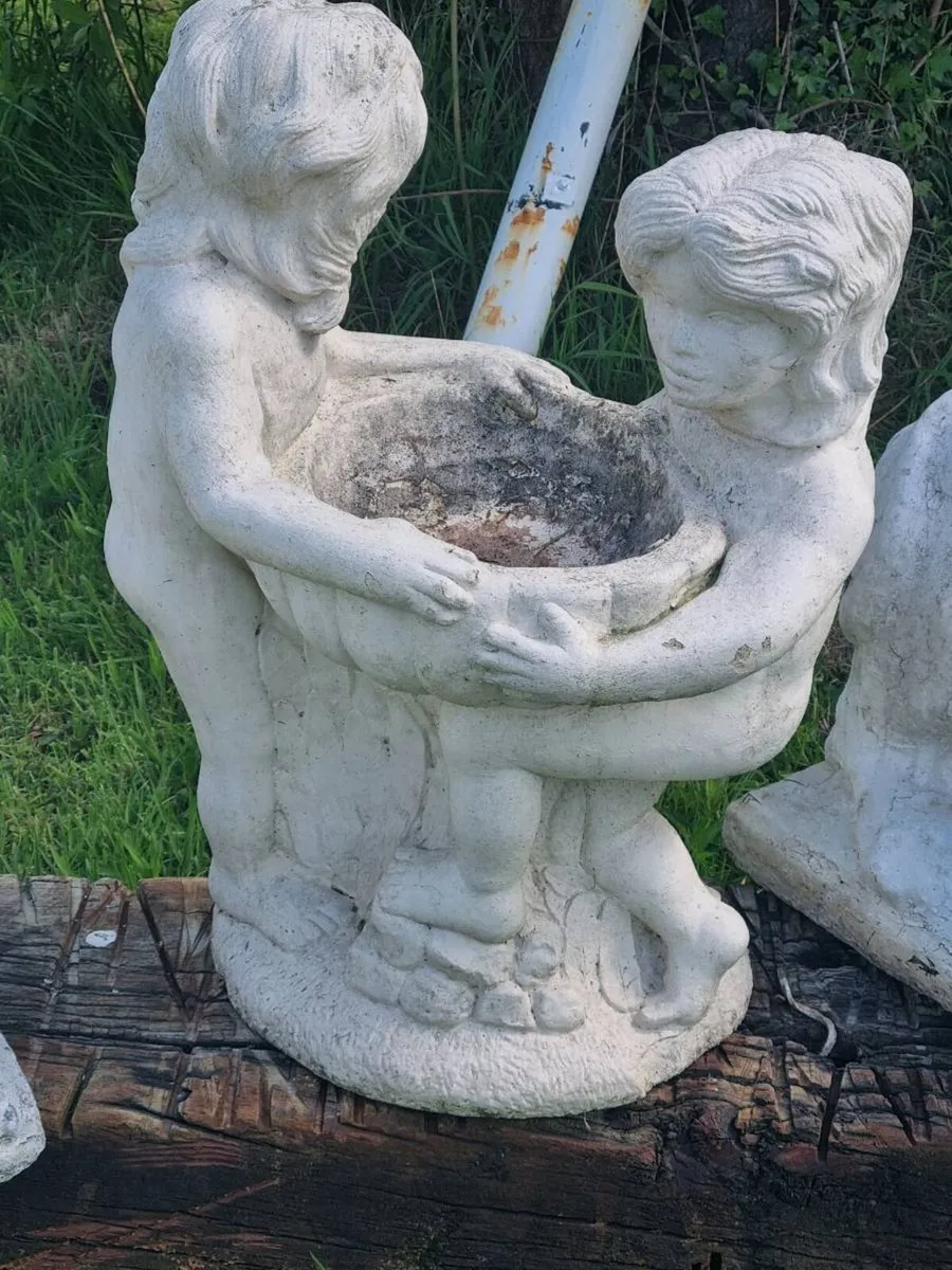 Garden items DM FOR PRICES - Image 2