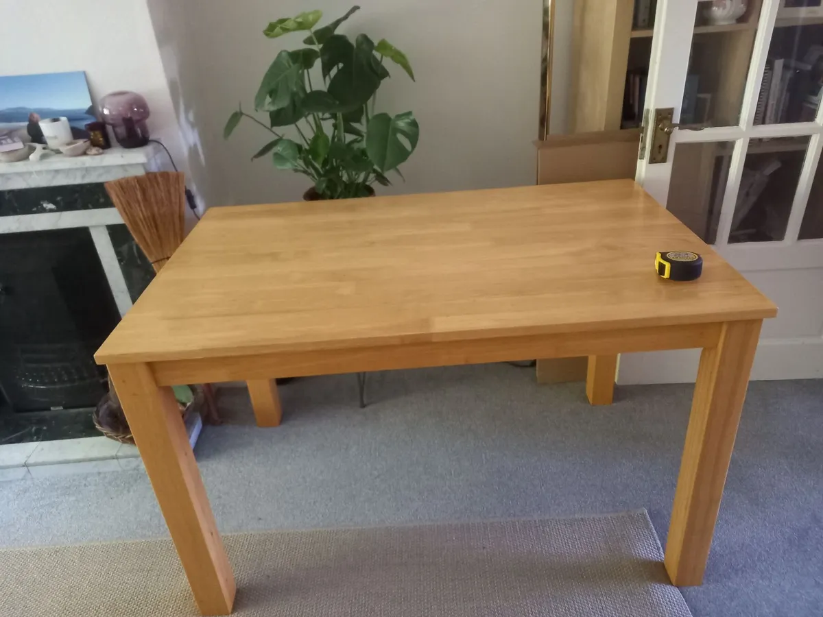 Kitchen table and 4 chairs - Image 1