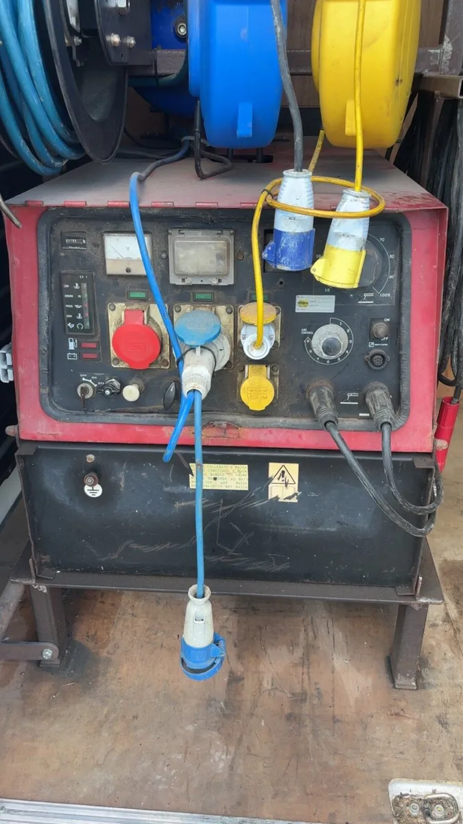 Mosa 300amp welder/generator - Image 1