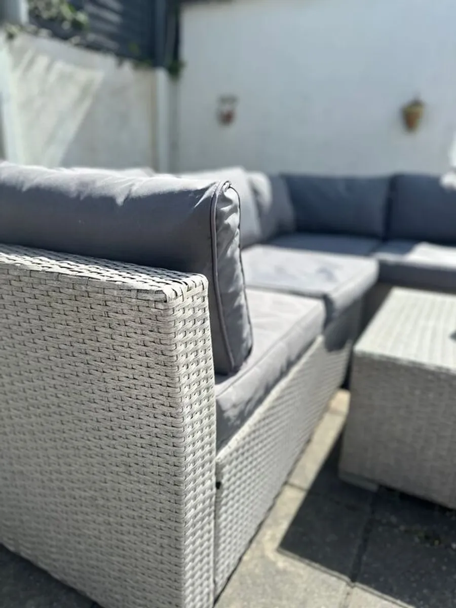 Rattan Garden Furniture Set - Image 4