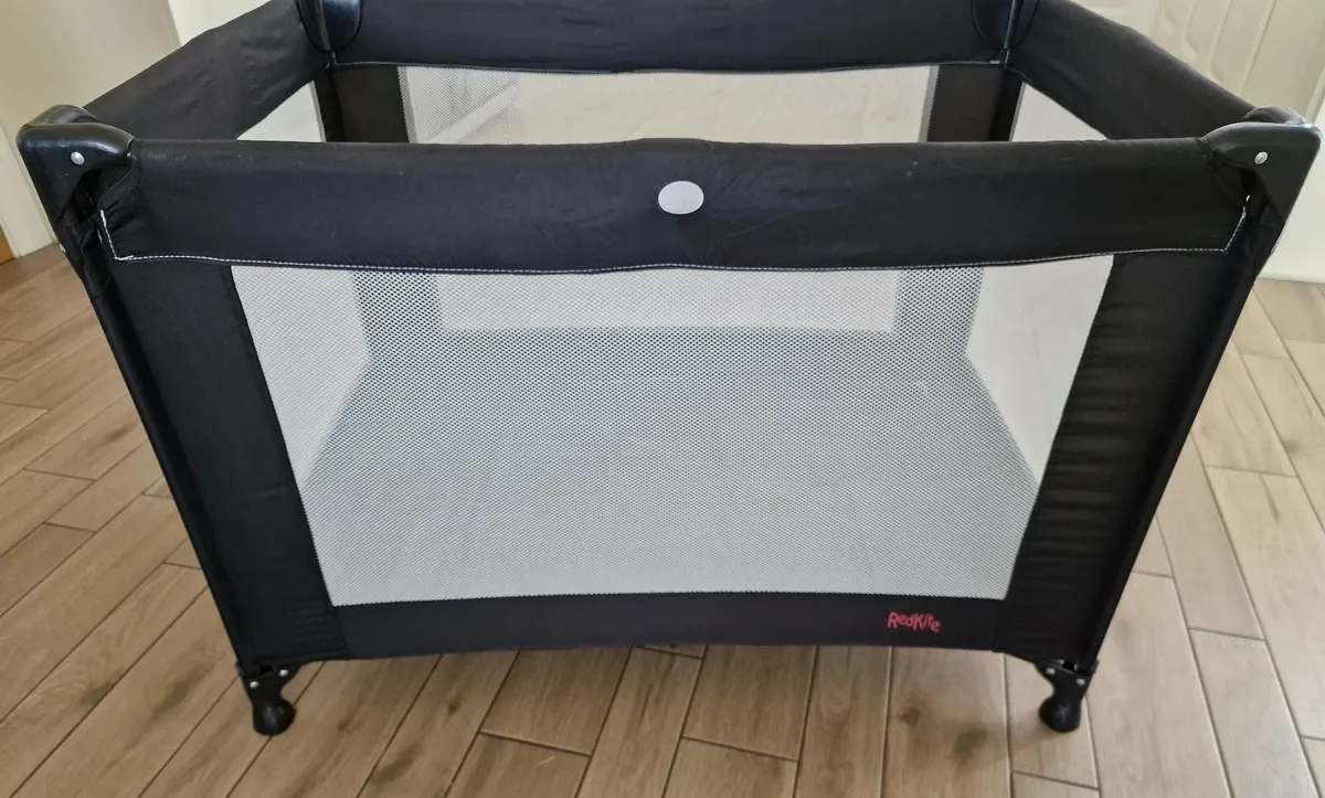 Travel Cot - Image 2