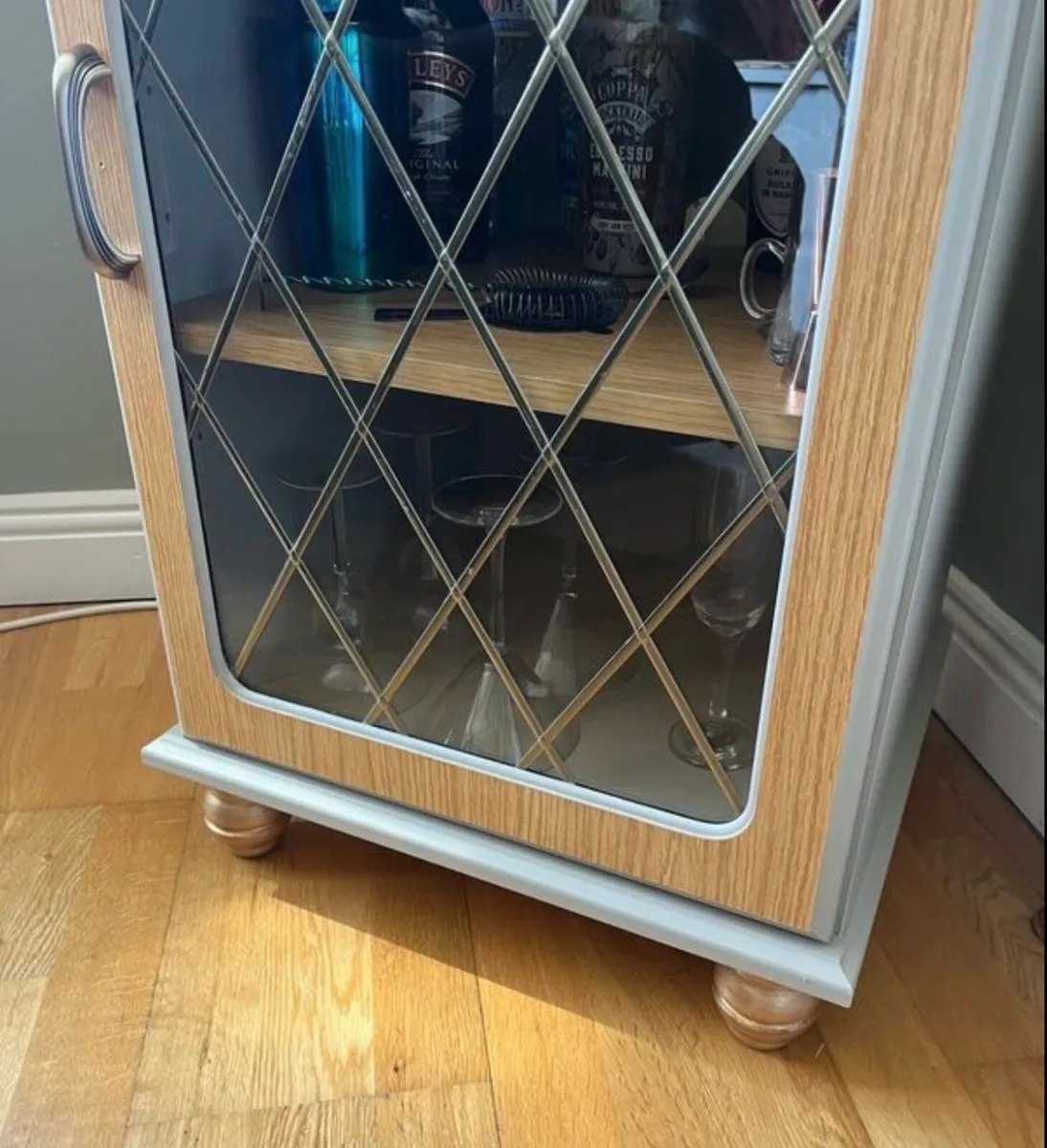 Drinks / vinyl cabinet - Image 4